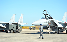 自衛隊基地